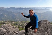 23 Vista sulla Valle Imagna e verso Val Brembilla e Prealpi Orobie